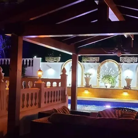 ヴィラ Med Panoramautsikt Med Privat Pool I Calpe, Costa Blanca, Spanien カルプ